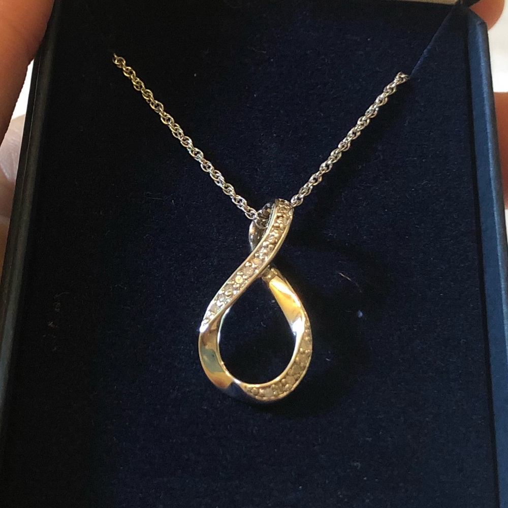 Sterling silver diamond necklace